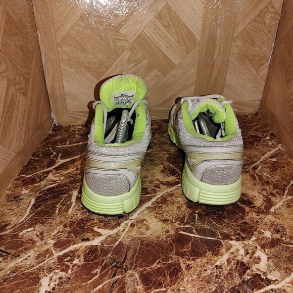 Nike women's Dual Fusion running shoes sneaker silver size 8.5. 021 - Picture 3 of 12